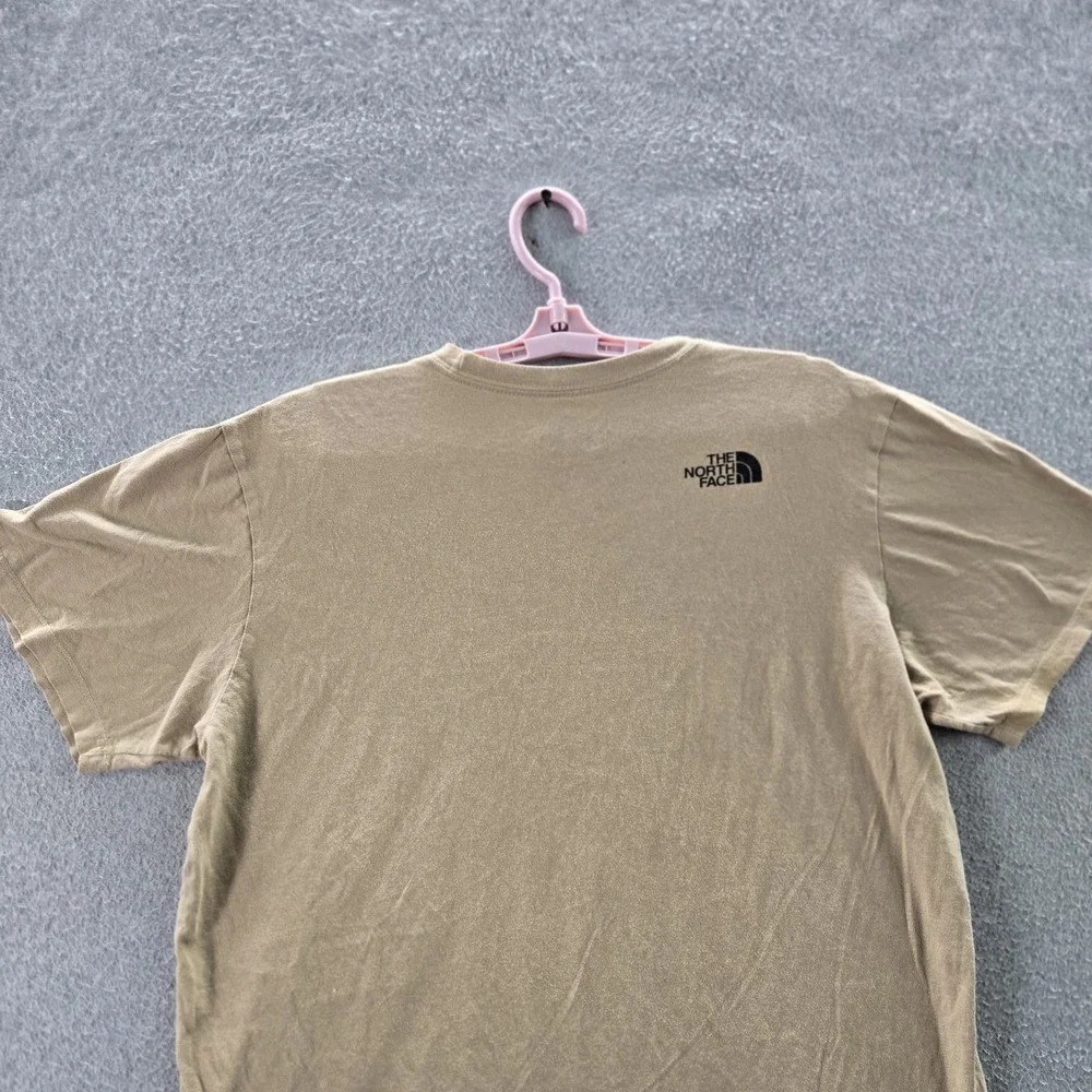 The North‎ Face Men Shirt L Tan Graphic Donkey Print Short Sleeve Logo